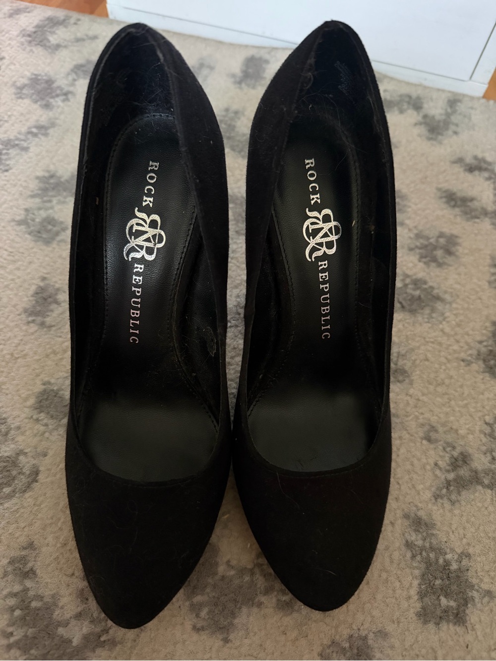 Rock & Republic Black Suede Pointed-Toe Heels